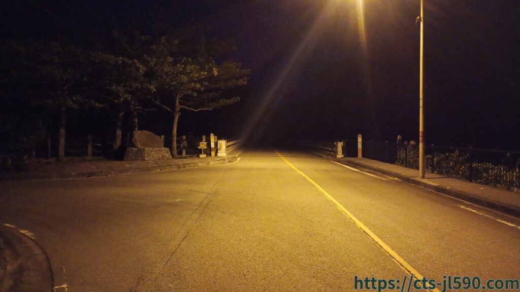 夜の道路