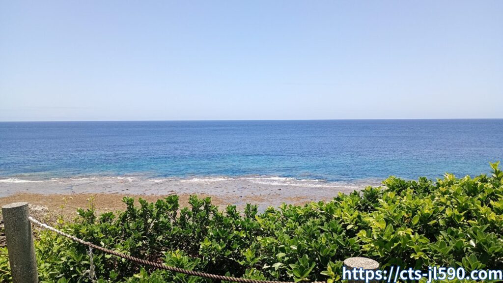 具志川城跡付近の海